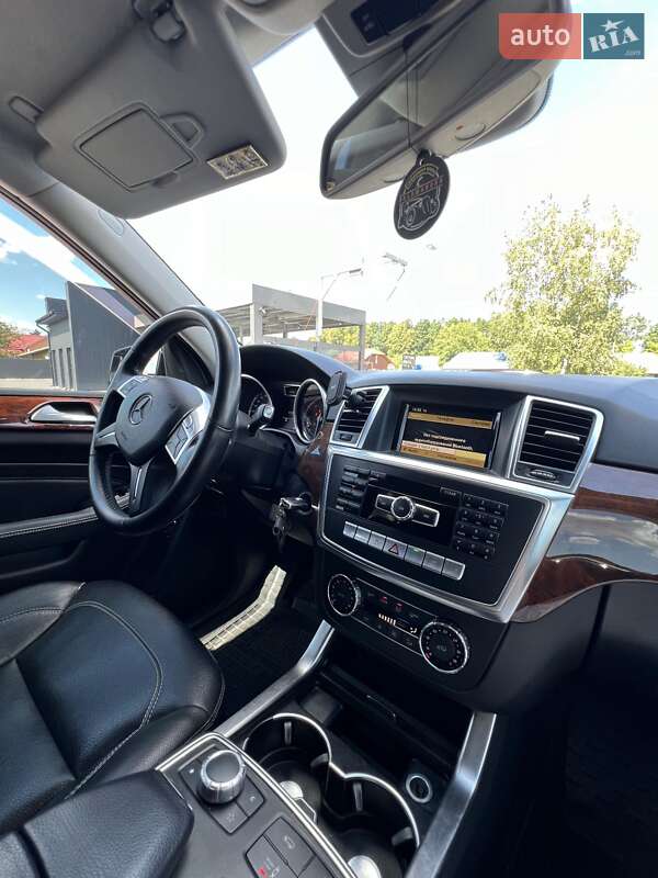 Позашляховик / Кросовер Mercedes-Benz M-Class 2012 в Івано-Франківську