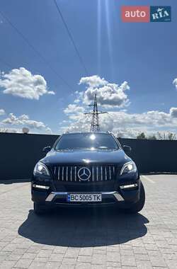 Внедорожник / Кроссовер Mercedes-Benz M-Class 2012 в 