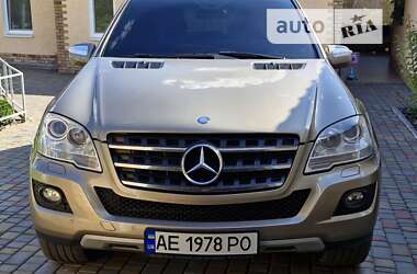 Внедорожник / Кроссовер Mercedes-Benz M-Class 2010 в Днепре