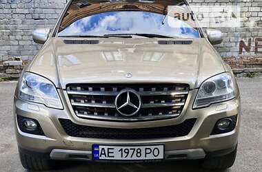 Позашляховик / Кросовер Mercedes-Benz M-Class 2010 в Дніпрі