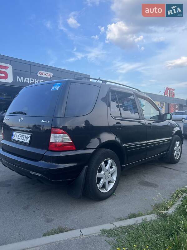 Внедорожник / Кроссовер Mercedes-Benz M-Class 2003 в Киеве