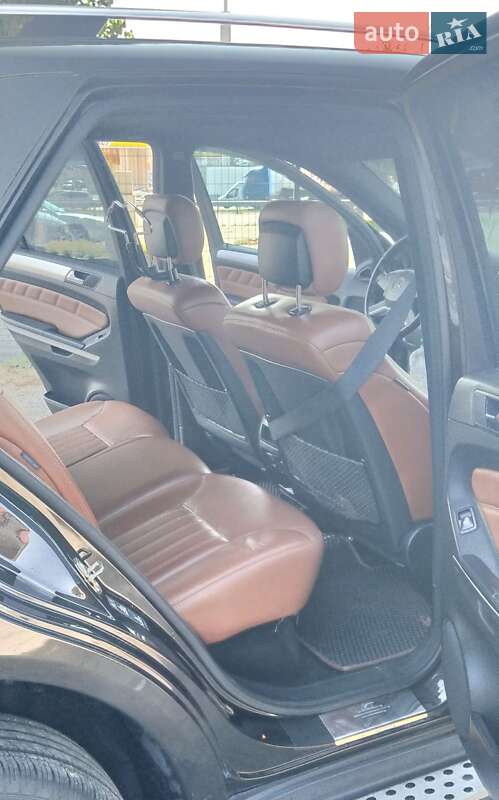 Внедорожник / Кроссовер Mercedes-Benz M-Class 2009 в Одессе