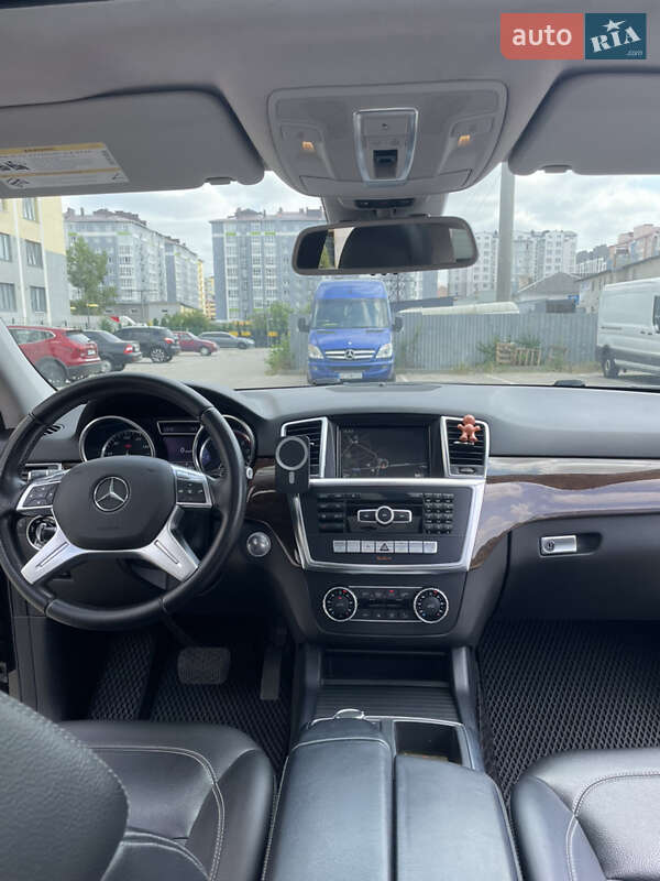 Внедорожник / Кроссовер Mercedes-Benz M-Class 2012 в Ивано-Франковске