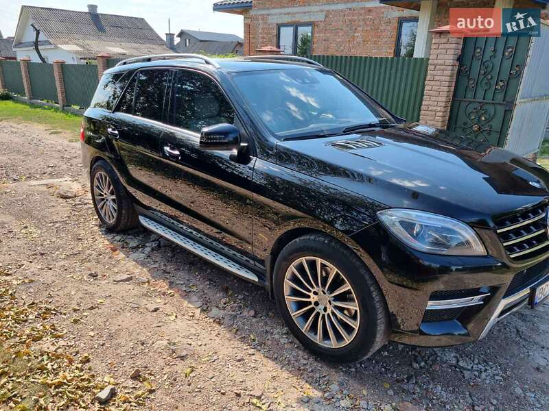 Mercedes-Benz M-Class 2012