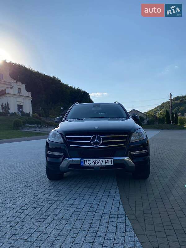 Внедорожник / Кроссовер Mercedes-Benz M-Class 2012 в Львове
