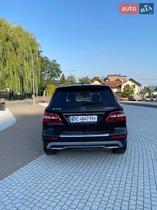 Внедорожник / Кроссовер Mercedes-Benz M-Class 2012 в Львове