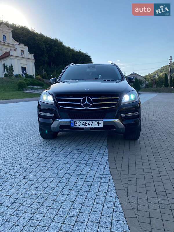Внедорожник / Кроссовер Mercedes-Benz M-Class 2012 в Львове