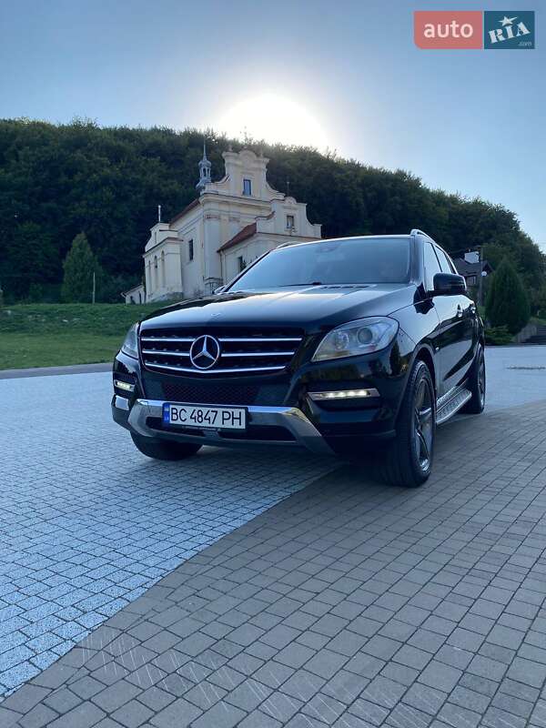 Mercedes-Benz M-Class 2012