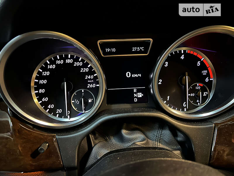 Внедорожник / Кроссовер Mercedes-Benz M-Class 2012 в Киеве