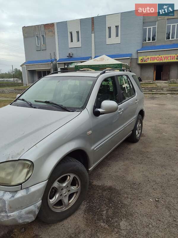 Позашляховик / Кросовер Mercedes-Benz M-Class 1999 в Рівному