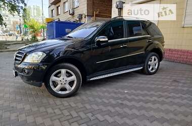 Позашляховик / Кросовер Mercedes-Benz M-Class 2006 в Києві