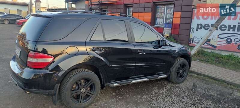 Внедорожник / Кроссовер Mercedes-Benz M-Class 2006 в Шептицькому