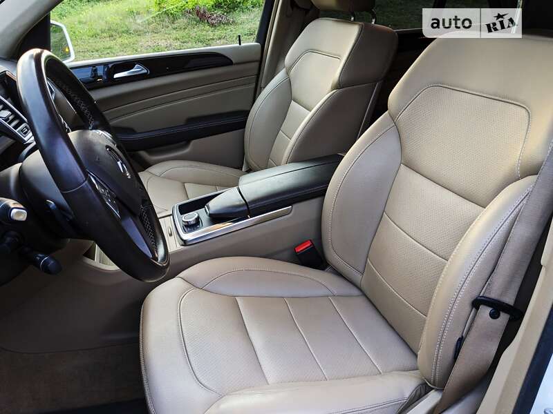 Внедорожник / Кроссовер Mercedes-Benz M-Class 2013 в Ровно