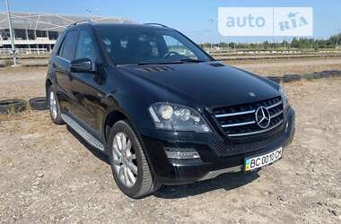 Внедорожник / Кроссовер Mercedes-Benz M-Class 2011 в Львове