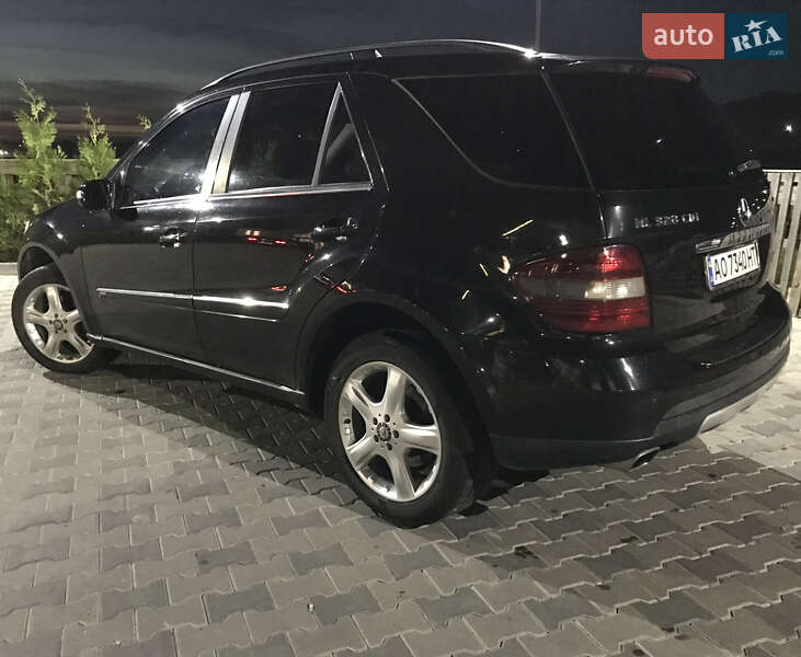 Внедорожник / Кроссовер Mercedes-Benz M-Class 2006 в Иршаве