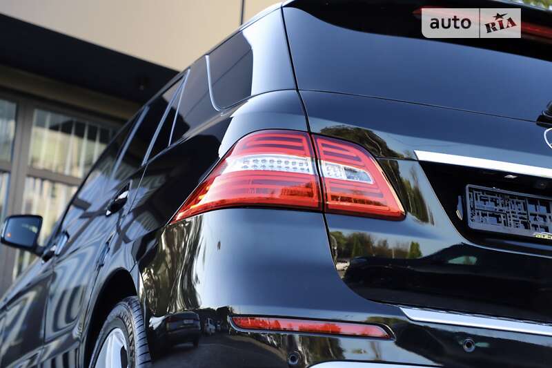 Позашляховик / Кросовер Mercedes-Benz M-Class 2015 в Дрогобичі фото 90 Позашляховик / Кросовер Mercedes-Benz M-Class 2015 в Дрогобичі
