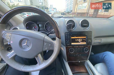 Внедорожник / Кроссовер Mercedes-Benz M-Class 2006 в Ивано-Франковске