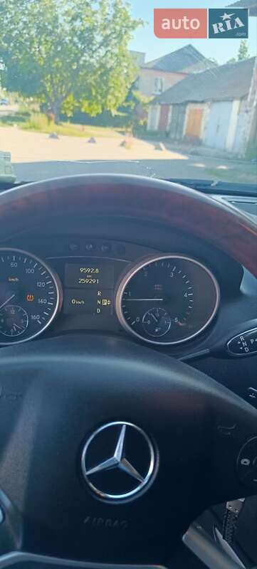 Внедорожник / Кроссовер Mercedes-Benz M-Class 2010 в Городковке