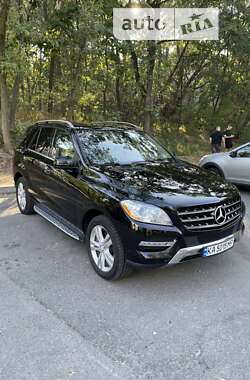 Внедорожник / Кроссовер Mercedes-Benz M-Class 2013 в Киеве