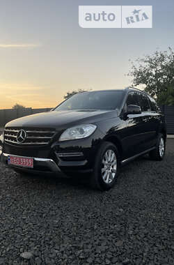 Внедорожник / Кроссовер Mercedes-Benz M-Class 2014 в Луцке