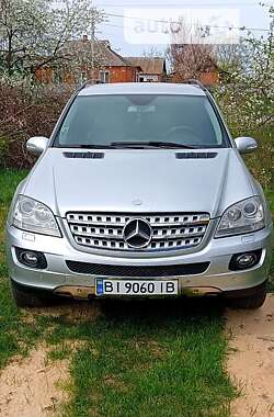 Внедорожник / Кроссовер Mercedes-Benz M-Class 2005 в Полтаве