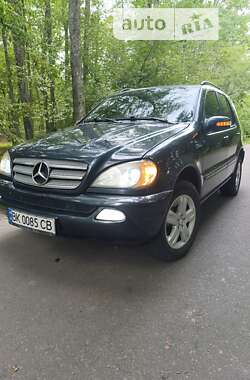 Позашляховик / Кросовер Mercedes-Benz M-Class 2004 в Сарнах