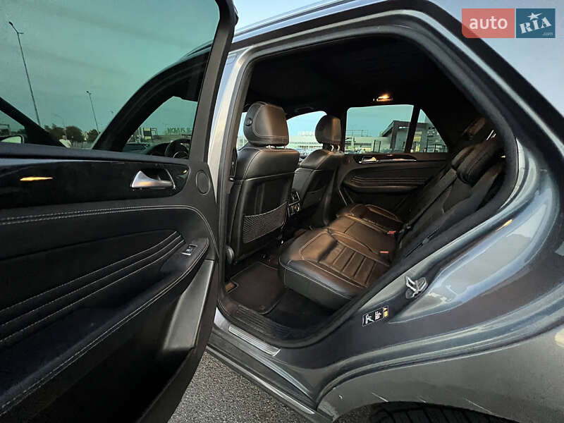 Внедорожник / Кроссовер Mercedes-Benz M-Class 2012 в Киеве