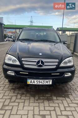 Внедорожник / Кроссовер Mercedes-Benz M-Class 2005 в 