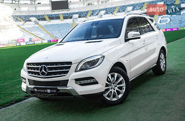 Позашляховик / Кросовер Mercedes-Benz M-Class 2012 в Одесі