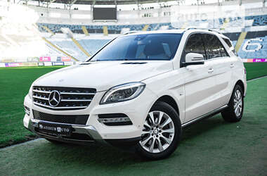 Позашляховик / Кросовер Mercedes-Benz M-Class 2012 в Одесі