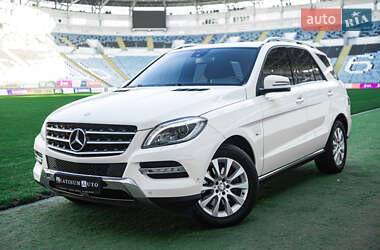 Позашляховик / Кросовер Mercedes-Benz M-Class 2012 в Одесі