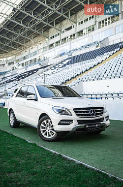 Позашляховик / Кросовер Mercedes-Benz M-Class 2012 в Одесі