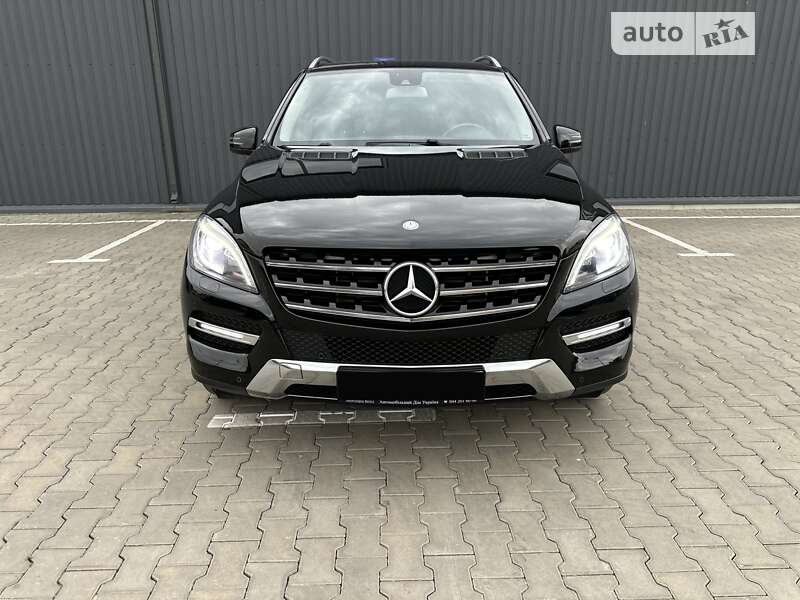 Внедорожник / Кроссовер Mercedes-Benz M-Class 2012 в Луцке
