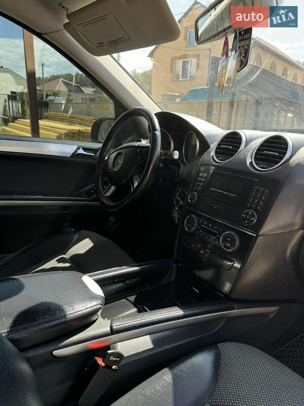 Внедорожник / Кроссовер Mercedes-Benz M-Class 2006 в Виноградове