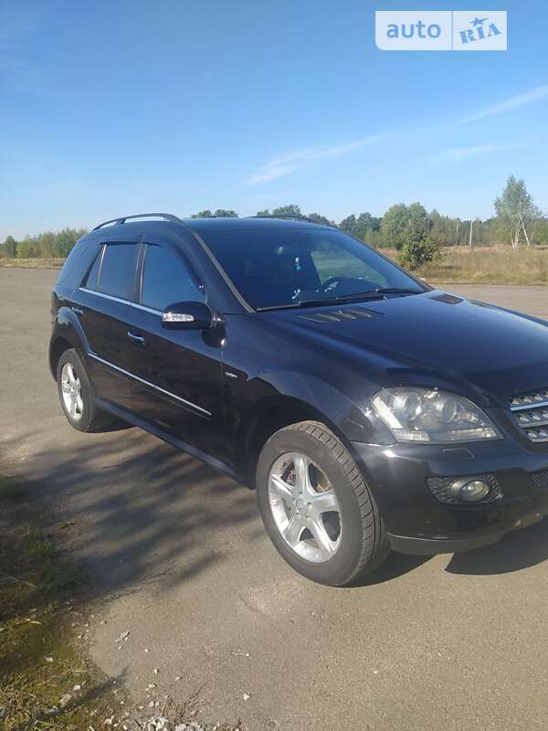 Внедорожник / Кроссовер Mercedes-Benz M-Class 2008 в Луцке