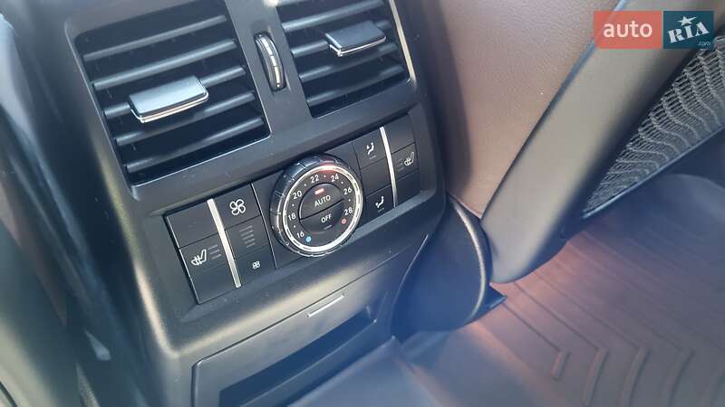 Внедорожник / Кроссовер Mercedes-Benz M-Class 2014 в Киеве