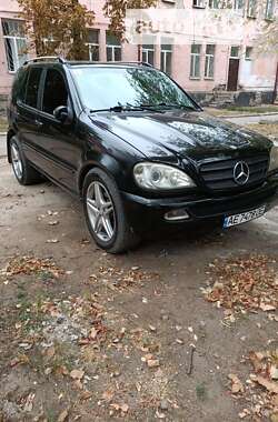 Позашляховик / Кросовер Mercedes-Benz M-Class 2005 в Дніпрі