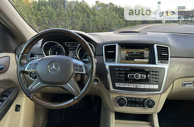 Позашляховик / Кросовер Mercedes-Benz M-Class 2012 в Києві