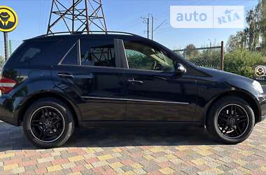 Позашляховик / Кросовер Mercedes-Benz M-Class 2006 в Стрию