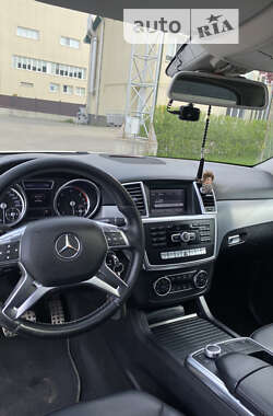 Позашляховик / Кросовер Mercedes-Benz M-Class 2012 в Рожище