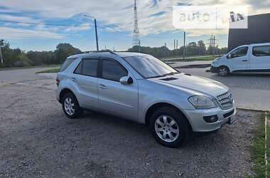 Внедорожник / Кроссовер Mercedes-Benz M-Class 2005 в Новоднестровске