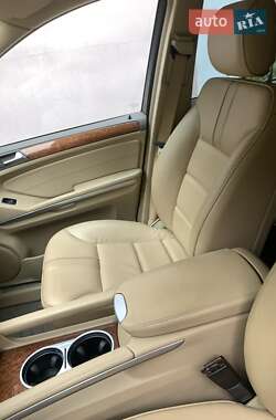 Внедорожник / Кроссовер Mercedes-Benz M-Class 2010 в 