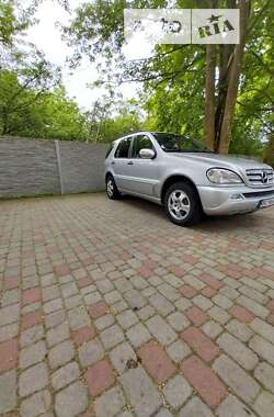 Позашляховик / Кросовер Mercedes-Benz M-Class 2003 в Городку