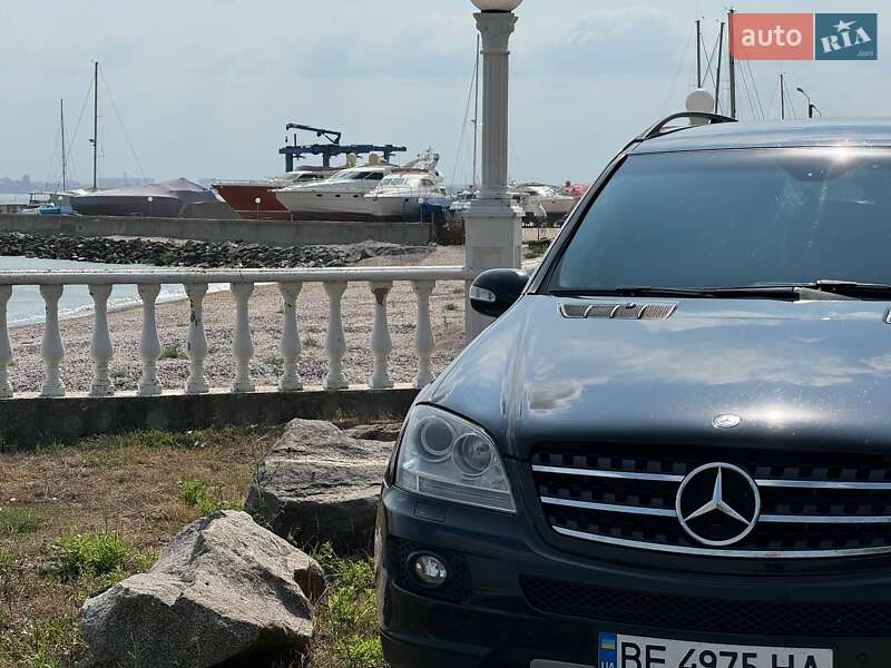 Внедорожник / Кроссовер Mercedes-Benz M-Class 2008 в Южноукраинске