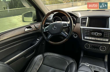 Позашляховик / Кросовер Mercedes-Benz M-Class 2013 в Одесі