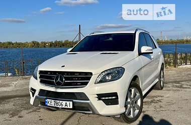 Позашляховик / Кросовер Mercedes-Benz M-Class 2014 в Дніпрі