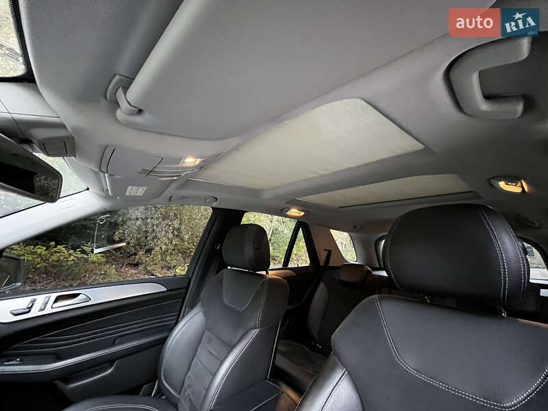 Внедорожник / Кроссовер Mercedes-Benz M-Class 2012 в Киеве