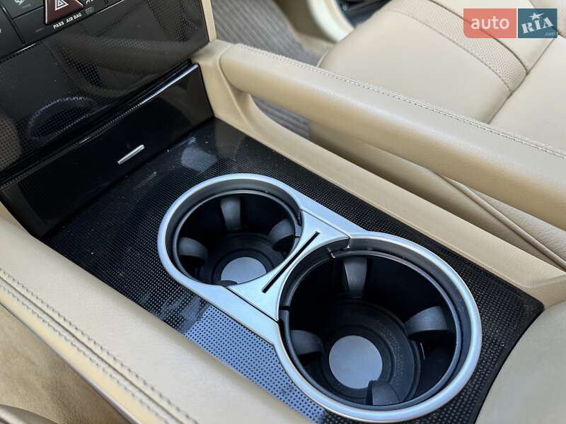 Внедорожник / Кроссовер Mercedes-Benz M-Class 2010 в Киеве