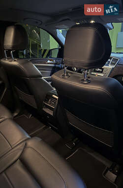 Внедорожник / Кроссовер Mercedes-Benz M-Class 2012 в 