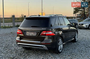 Внедорожник / Кроссовер Mercedes-Benz M-Class 2013 в 